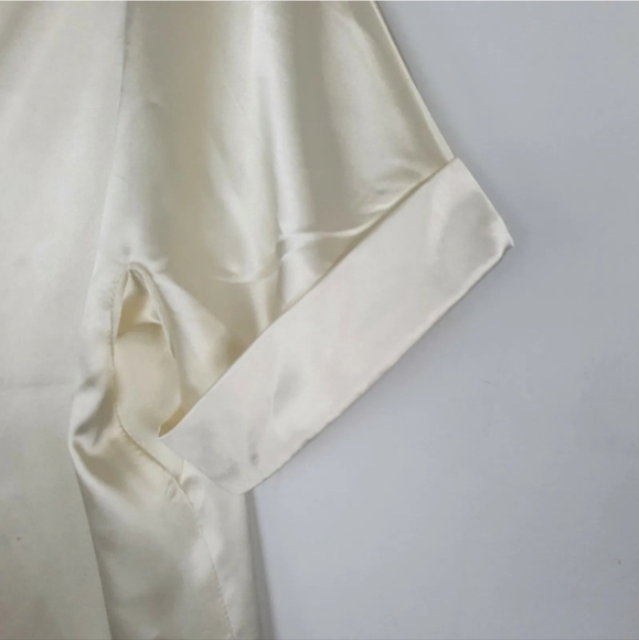 Review White Cream Size 10 Satin Feel Soft Shoulder Women's Top Shirt Blouse - Picture 4 of 12